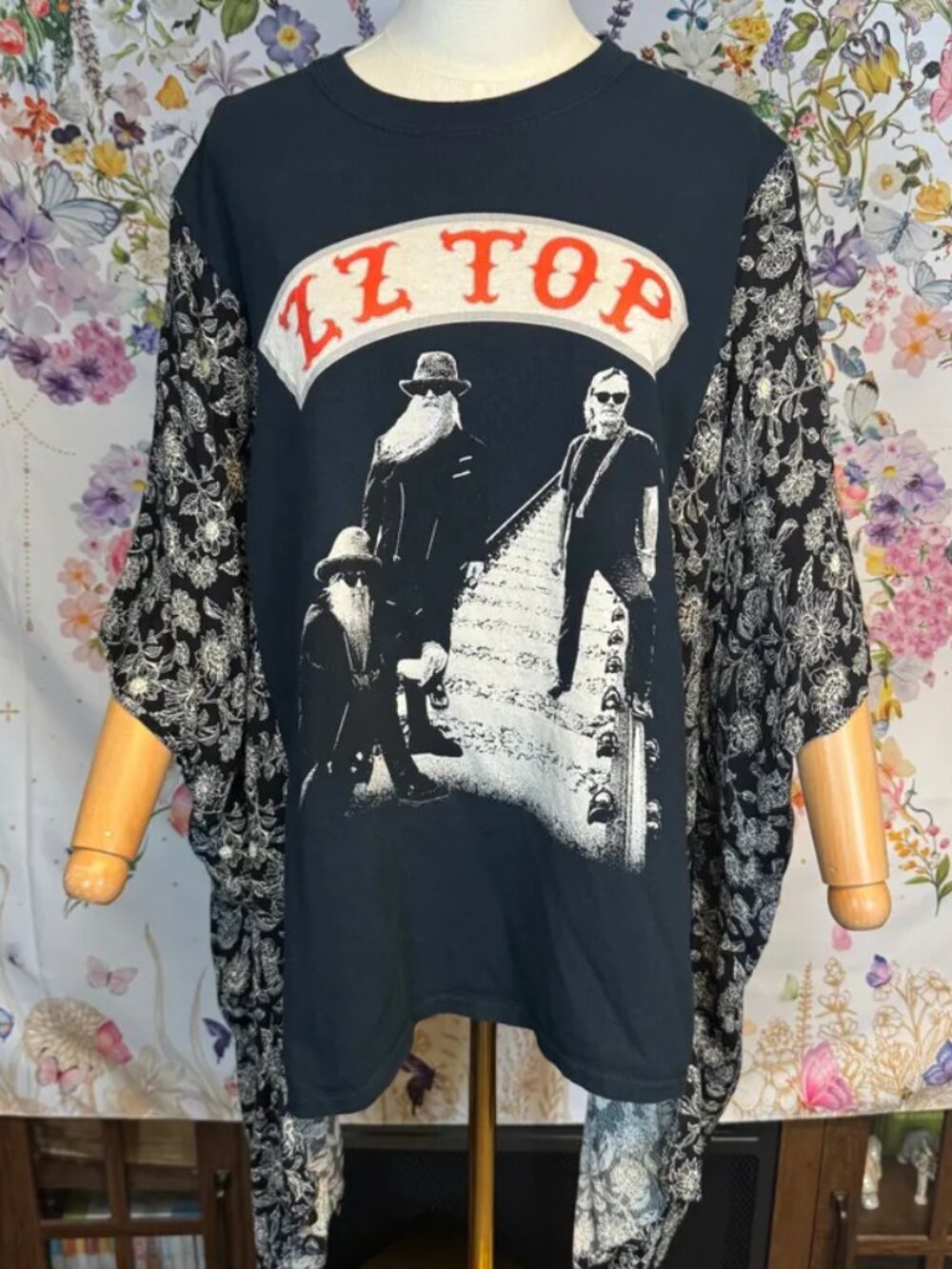ZZ Top Upcycled Graphic Tour T-Shirt with Flowy Printed Sleeves - OSFM